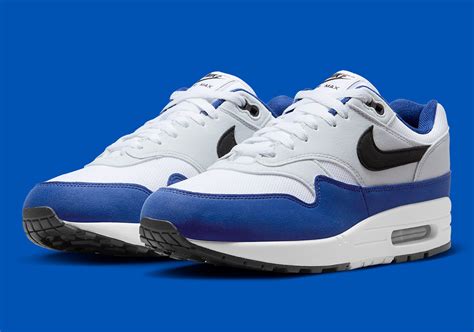 Air Max 1 model